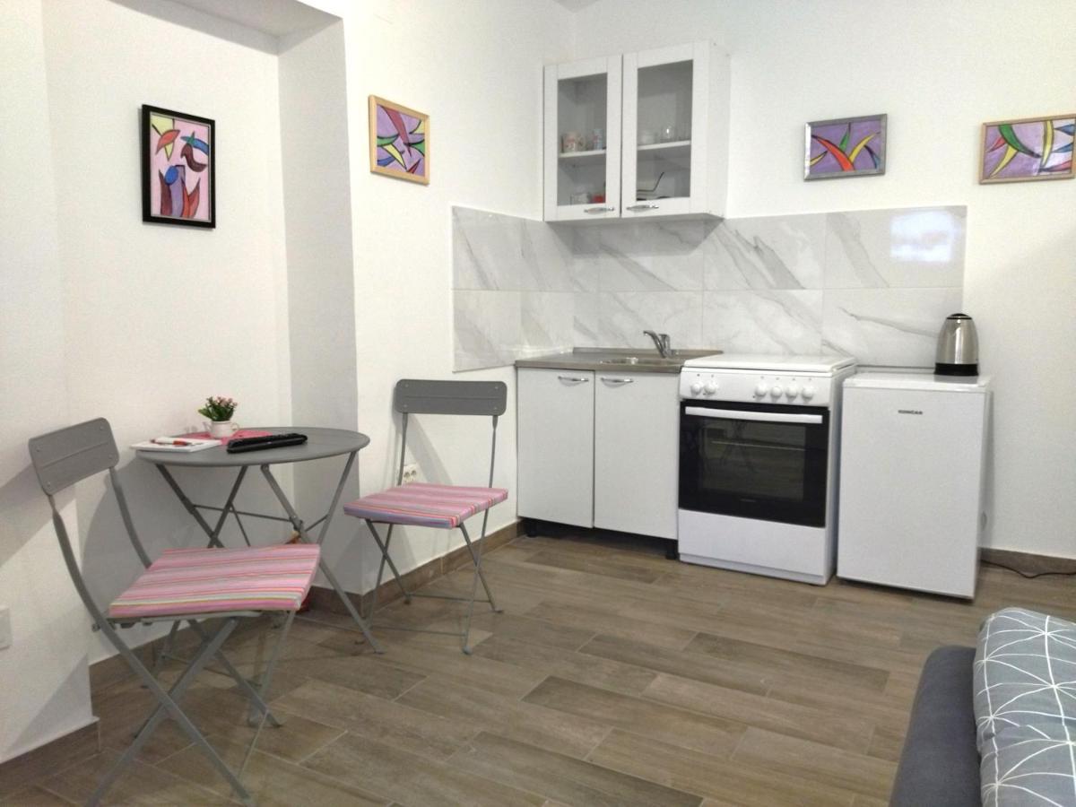 Good Vibrations Apartments Загреб Екстер'єр фото