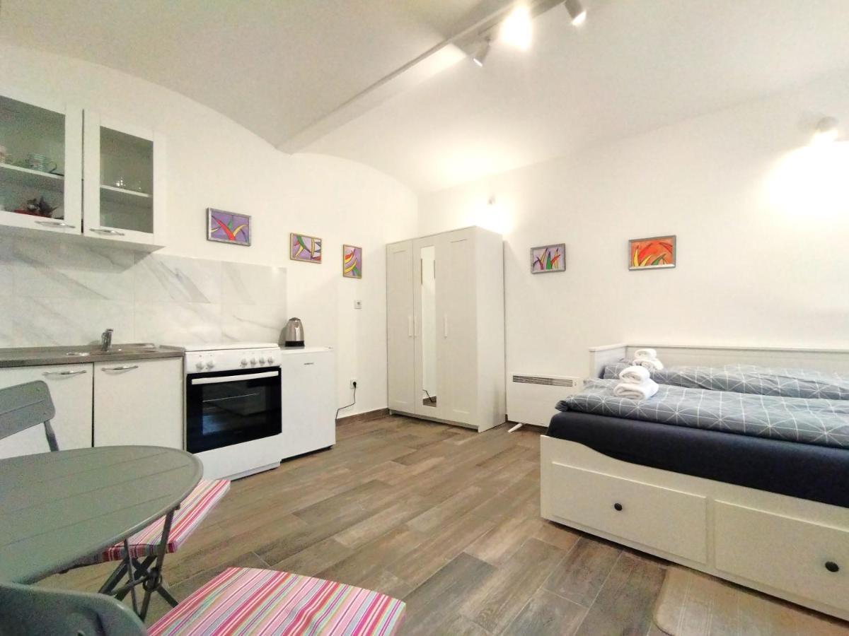 Good Vibrations Apartments Загреб Екстер'єр фото